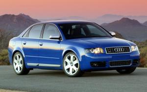 Audi S4 Sedan 2003 года (NA)